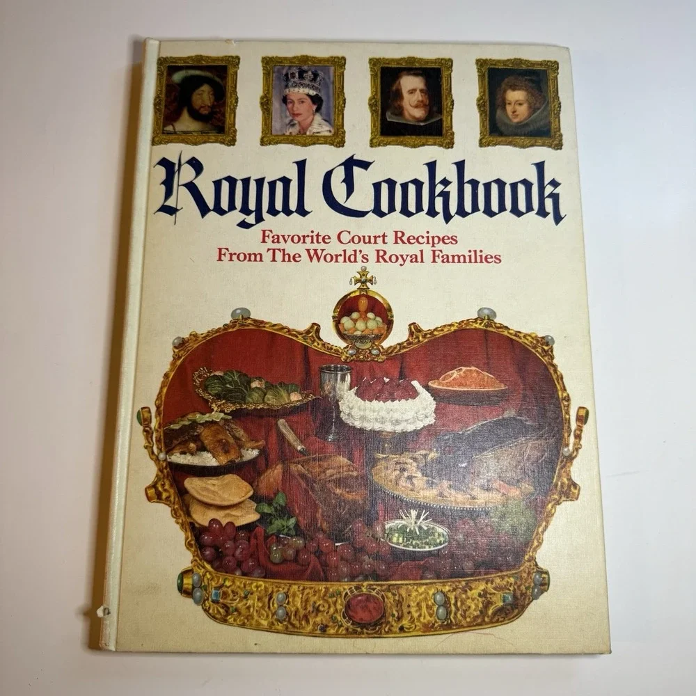 Royal‎ Cookbook 1971 Vintage Favorite Court Recipes Hardcover Historic